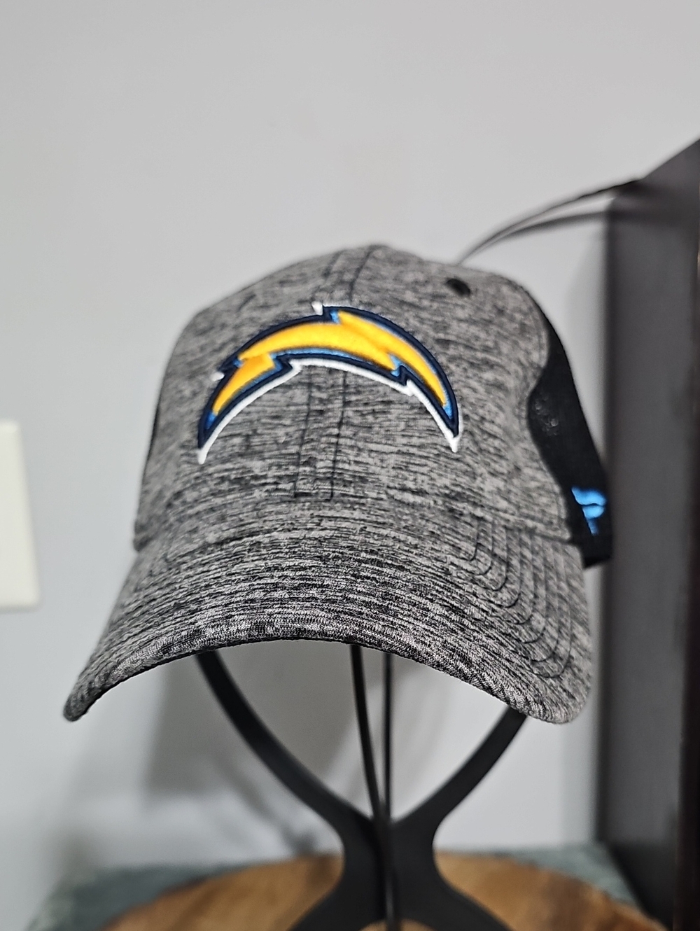 Los Angeles Chargers NFL Fanatics Pro Line Snapback Baseball Cap
